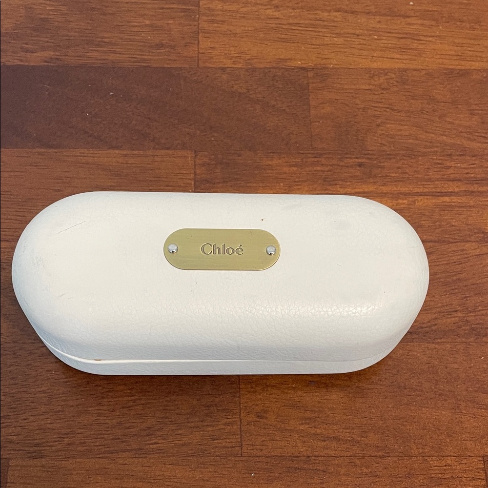 Chloé White Leather Sunglasses Case with Gold Nameplate